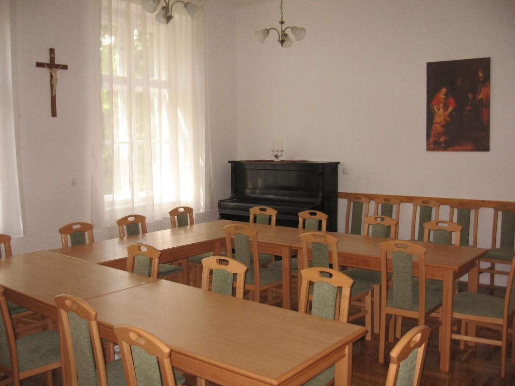 Mater Salvatoris House Hotell Gödöllő Eksteriør bilde